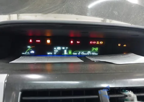 2012 Toyota Prius V Three z USA, uszkodzony, nr VIN JTDZN3EU9C3046077